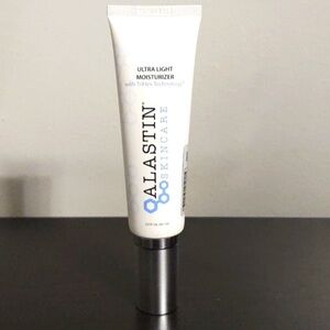 ❤️ ALASTIN Ultra Light Moisturizer 2.0 oz NWT